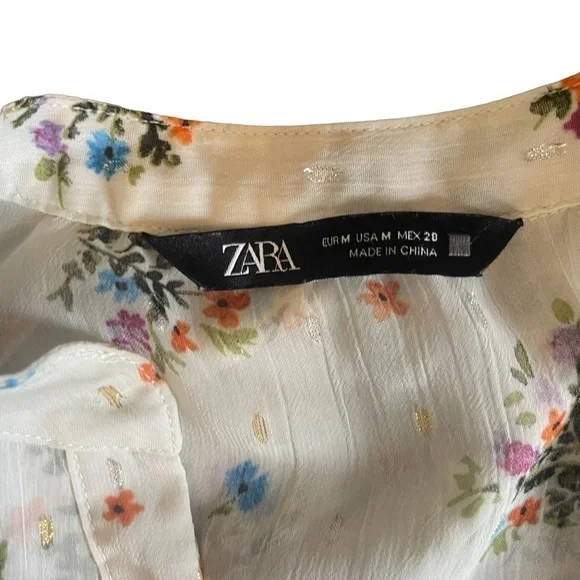 Euc Zara blouse, sheer, floral, metallic details, size Medium - Picture 12 of 13